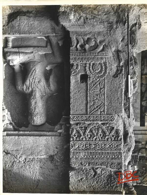 Ellora cave no 32 northerm upper storay pillar