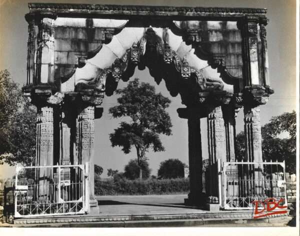 Gwalior Fort Telie ka Mandir Interior View of the Arch