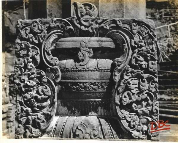 Gyaraspur Maladevi Temple, Pillar Decoration
