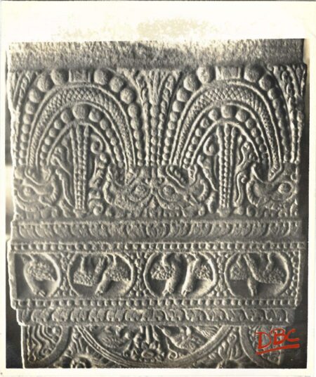 Badami Cave No. 1 : Pillar Details