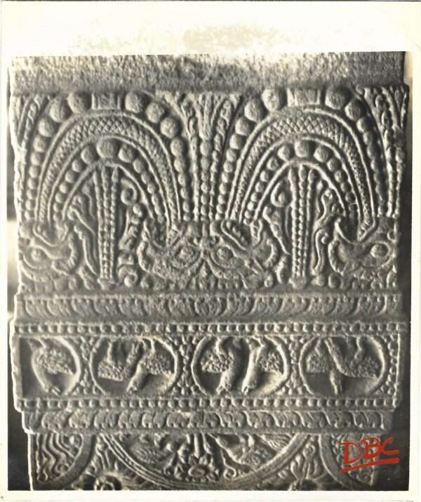 Badami Cave No. 1 : Pillar Details