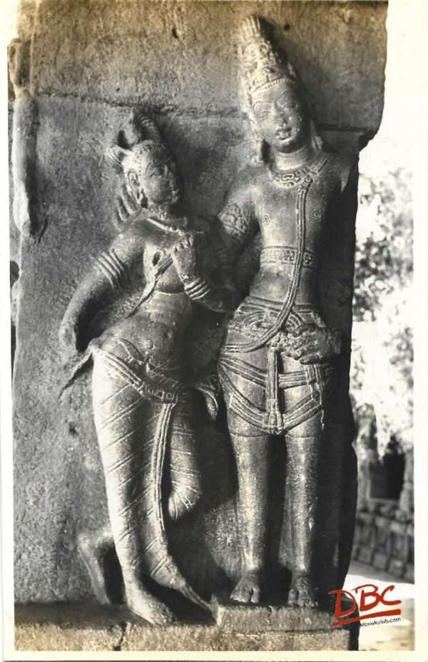 Pattodkol - Virupaksha Temple : Couples in Balcony