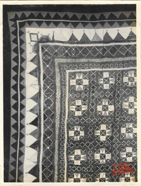 Embd. Curtain