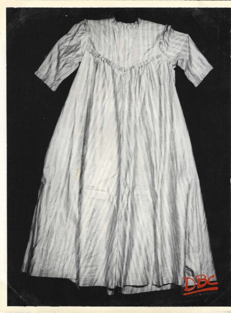 Howeah Silk Robe