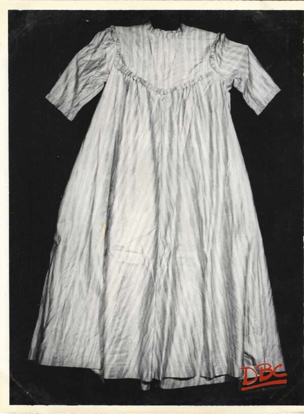 Howeah Silk Robe