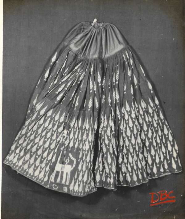 Full Embd Skirt