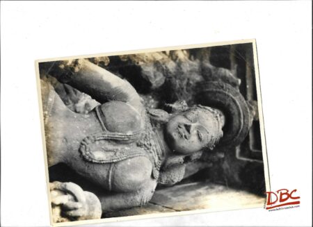 Bhuvanesvar - Lingaraj Temple - Bust of a Female Figure