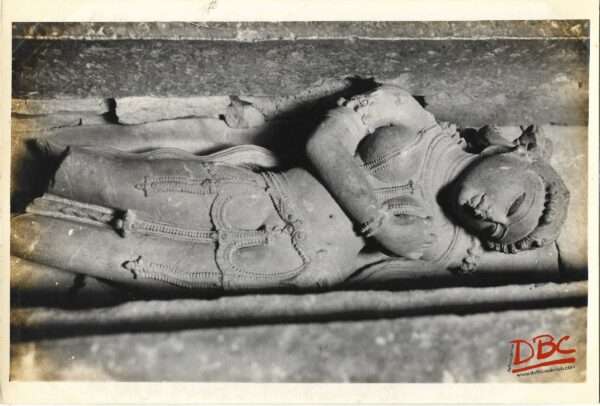 Khajuraho - Lakshmana Temple - Figure on the Souht