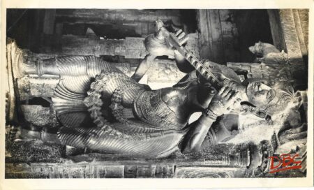 Rameshwarm Temple - A Deity on a Pillar