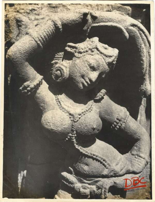 Bhubanesvar - Mukteswar Temple - Close up of a Woman