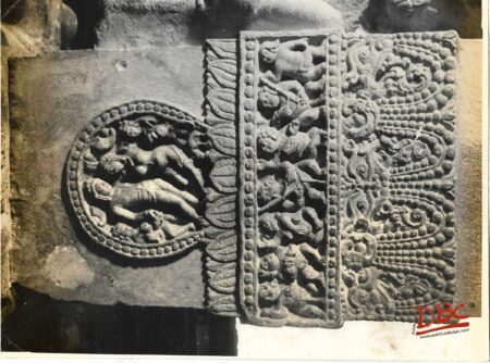 Aihole : Durga Temple - Pillar Details