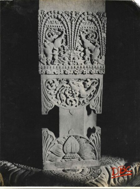 Aihole : Chikki Godi Temple - Pillar