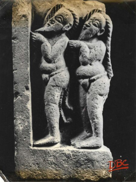 Ashutosh Mueseum - Calcutta : Two Rishes Standing (Terracotta)