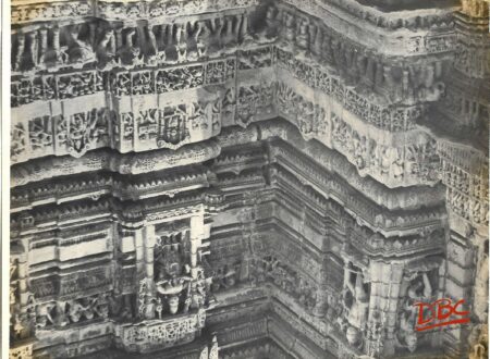Dhaboi - Heera Gate - Details, West Side