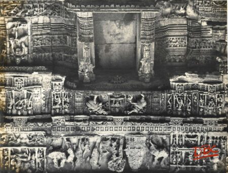 Dhaboi, Heera Gate : East Side Details