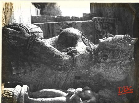 Konark - Female Musician