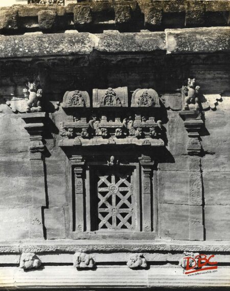 Badami : Naganath Lane Temple - Detials