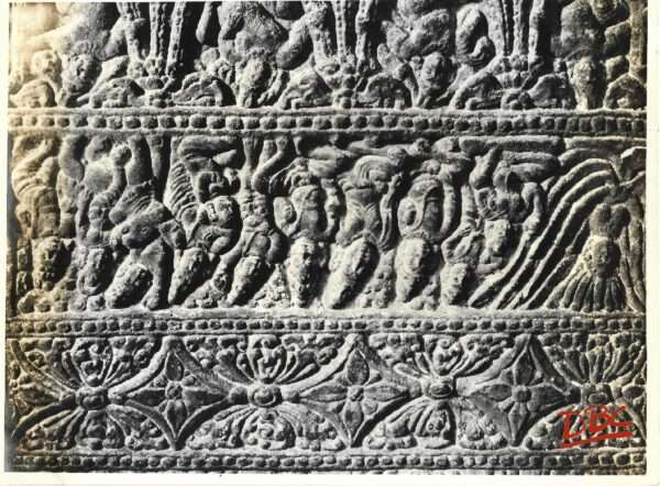 Pattadakal : Virupaksha Temple - Pillar Details