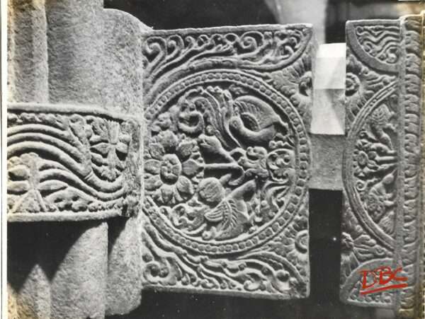 Elgovir : Kedareshwar Temple : Medallion on the Top of Mandapa