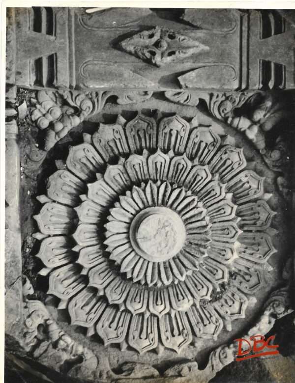 Belgavir : Kedareshwar Temple  Ceiling