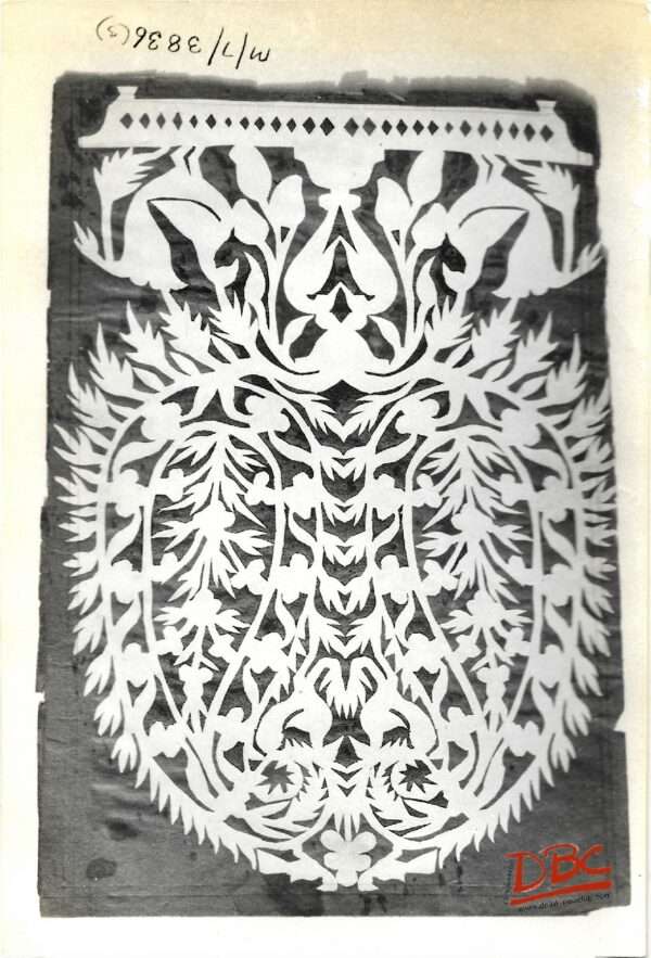 Papercut Design Decorative Dacean