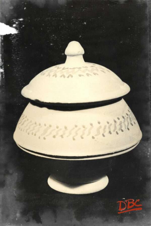 Clay (Butts Pot)
