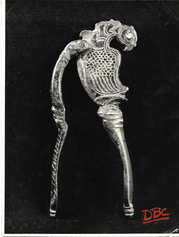 Nut Cracker