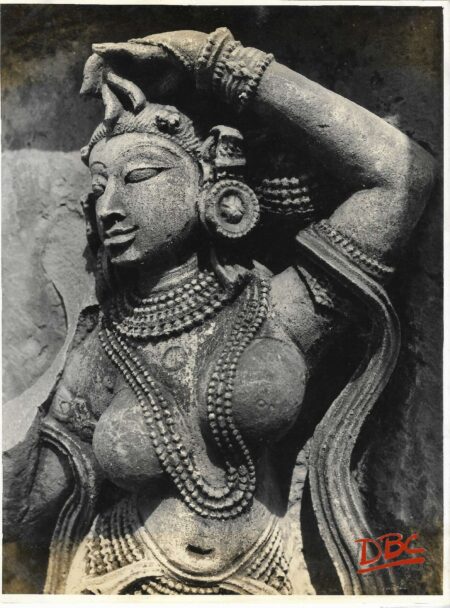 Markanda : Close Up of a Female Figure
