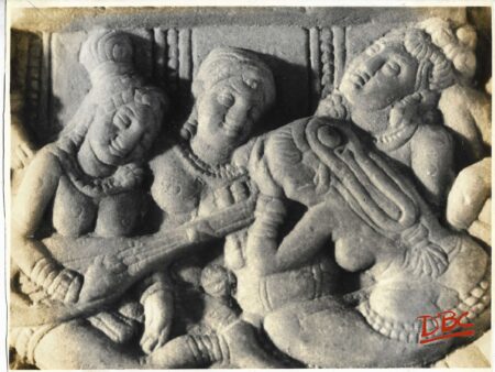 Nagarjunkonda : Close of Musician