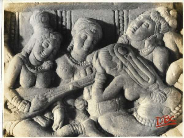 Nagarjunkonda : Close of Musician