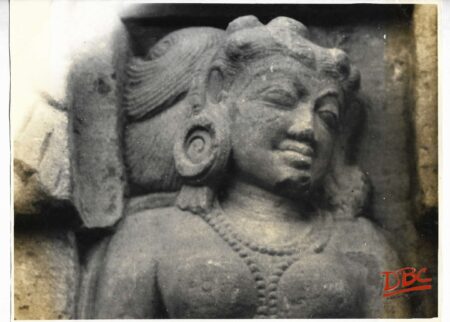 Badoh : Godaramal Temple : A Standing Female