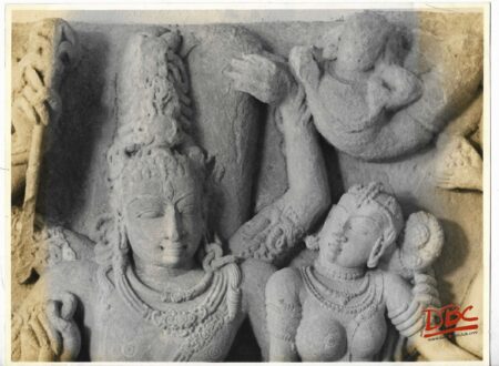 Aihole : Prime of Wales Musuem Bombay - Siva & Parvati