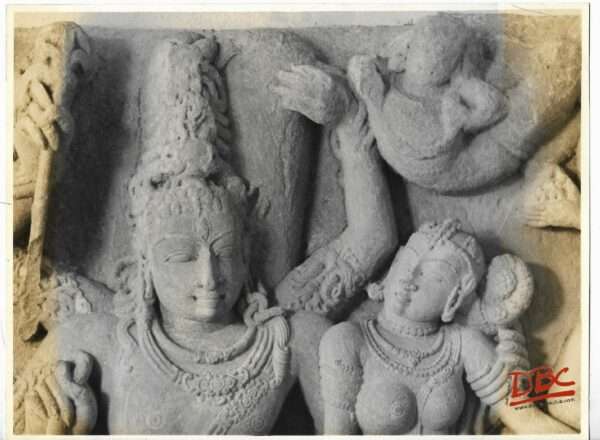 Aihole : Prime of Wales Musuem Bombay - Siva & Parvati