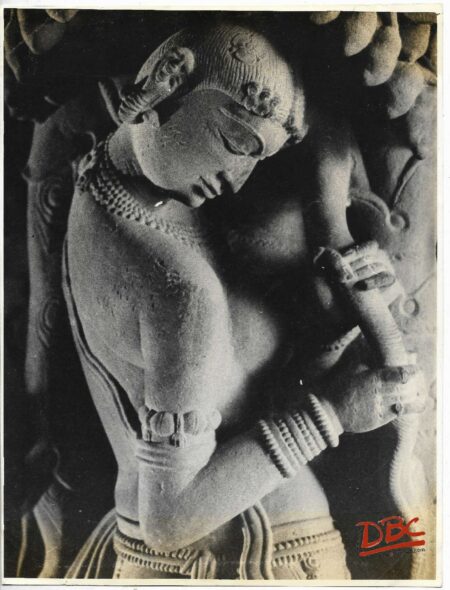 Khajuraho : Bracket Figure
