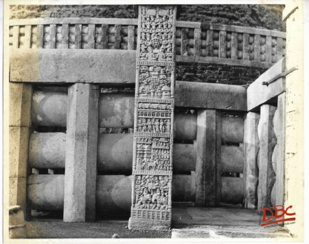 Sanchi - Stupa I - Northern Gate Eastern Pillar