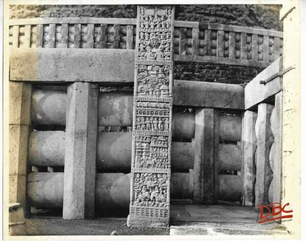 Sanchi - Stupa I - Northern Gate Eastern Pillar