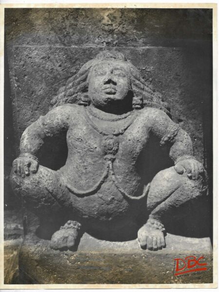 Ajanta Cave No. 16 - Bracket