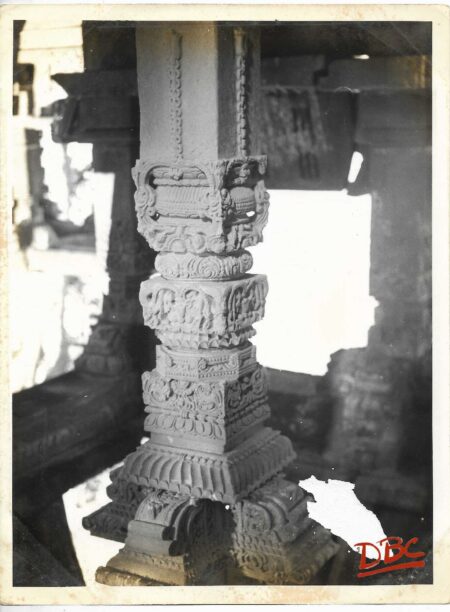 Osian - Vishnu Temple - Pillar Details