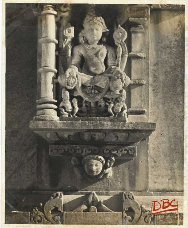 Udaipur - Bahu Temle - Vishnu Faced Garbhagriha
