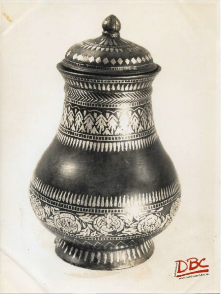Pot Bidri