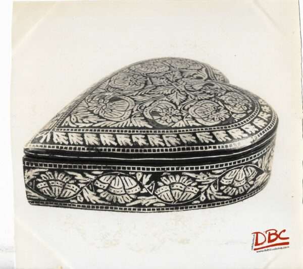 6 Bidri Box