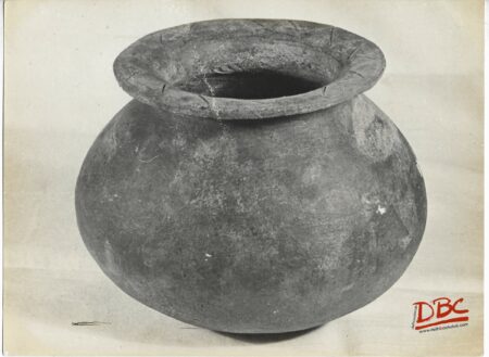 Hand Made Earthern Cooking Pot - With Flaring Rain Which os Marked With Incise Lines