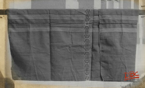 Gale Red Lion Cloth With Yellow Strips in the Middle For  Women