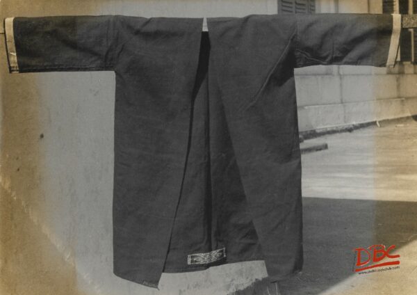 Lukka Galuk Black Colord Half Sleeved Coaf Used by Women