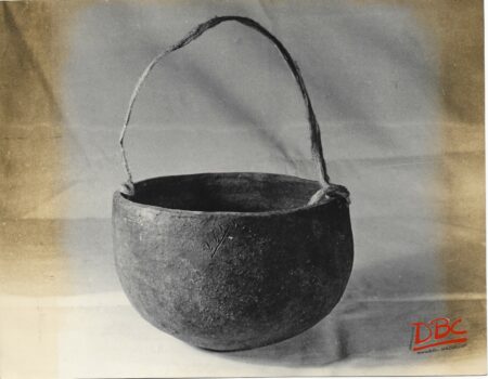 Tafal Hand made Warthen Pot Used For Cooking Yam Tara Fork Etc.