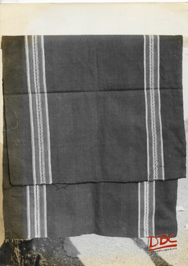 Rinai - Railai Black Coloured Skirt Designed With Cane Leaves Called Railai Boadered With Chocolates And White Strips Cotton Thread is Prepared And Dyed By ThemWarn By The Woma