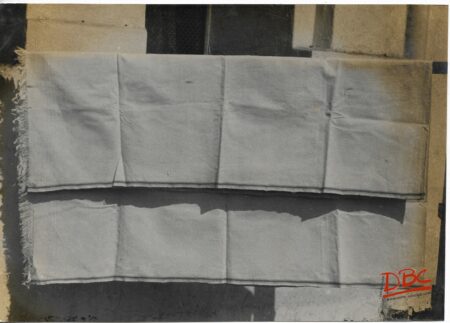 Pichhouri A Wrapper Consistig of Two Trieas Sewn up Together in the Middle
