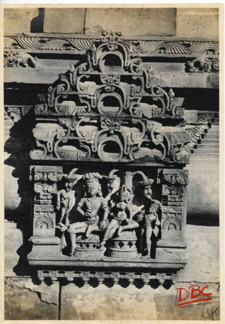 Abaneri : A Scultured Panel