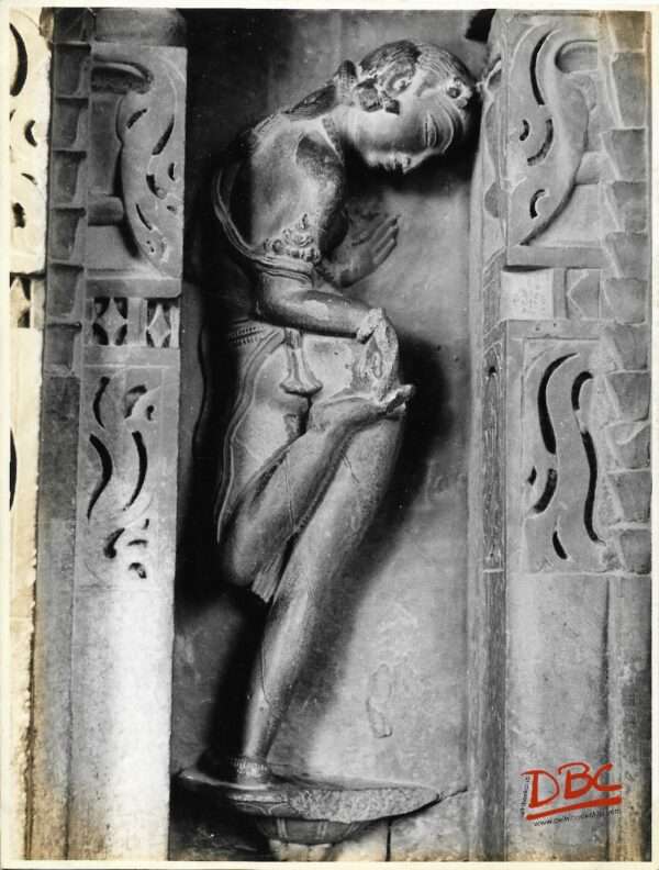 Khajuraho - Vishnunath Temple Interior Female Figure in the Niche