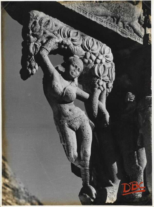 Sanchi Stupa - I : Eastern Gate - Yakshini